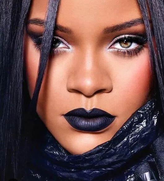 Rihanna Makeup vs No Makeup Looks 8 jpg