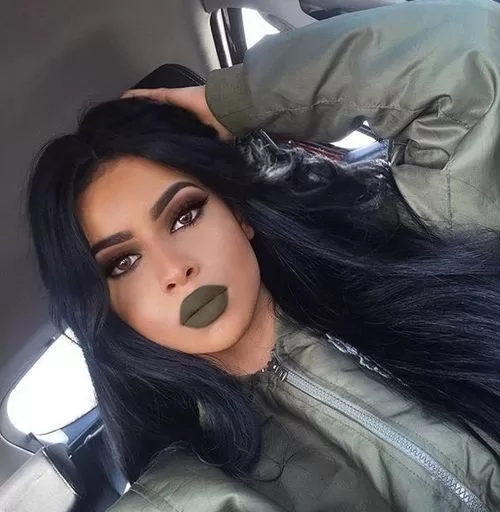 Which colour lipstick is more attractive 6 jpg