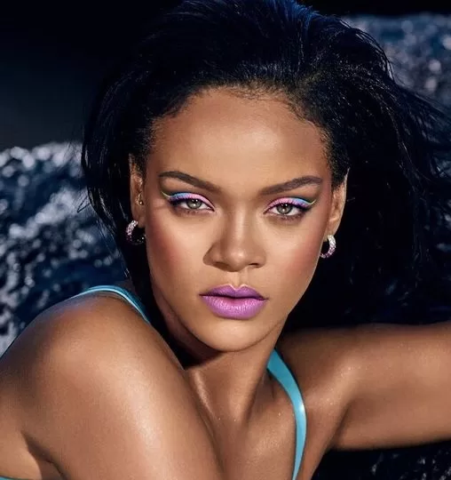 Which colour lipstick is more attractive 7 jpg